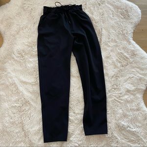 Stretch High-Rise jogger *shorter length